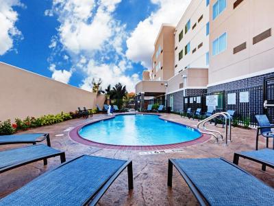 Courtyard Houston I-10 West/Park Row Hotel Buitenkant foto